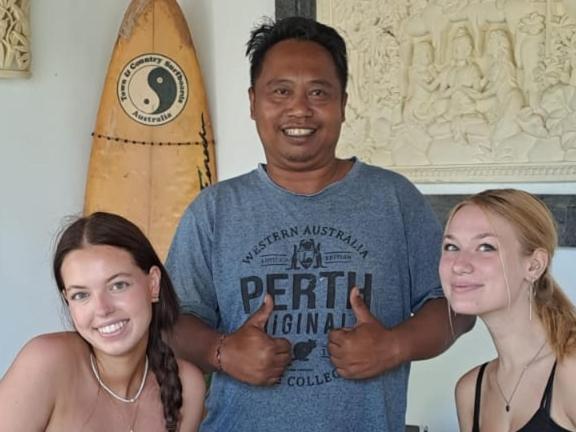 Serongga Guest House Lebih Kültér fotó