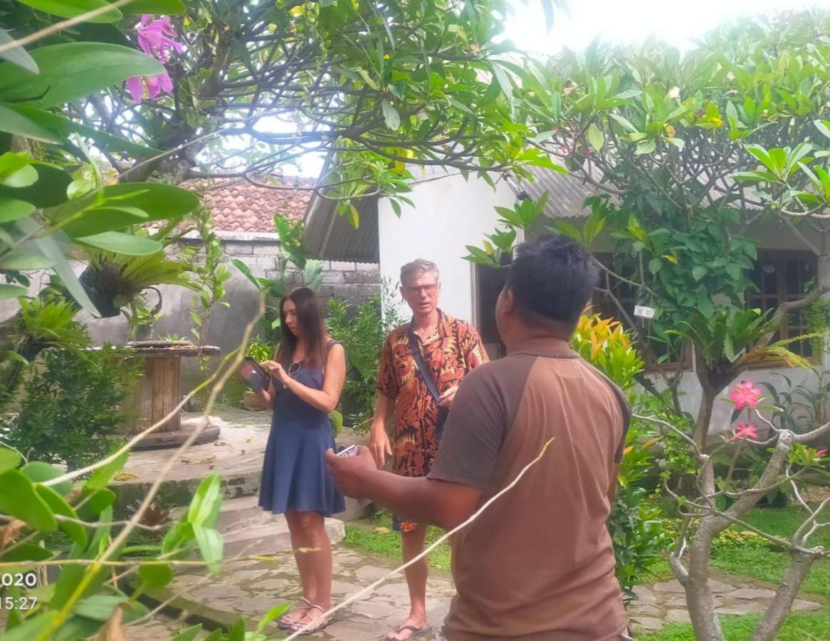 Serongga Guest House Lebih Kültér fotó