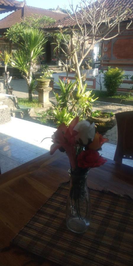 Serongga Guest House Lebih Kültér fotó